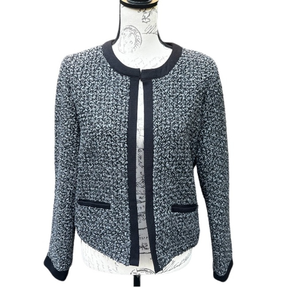 Elodie blazer size M